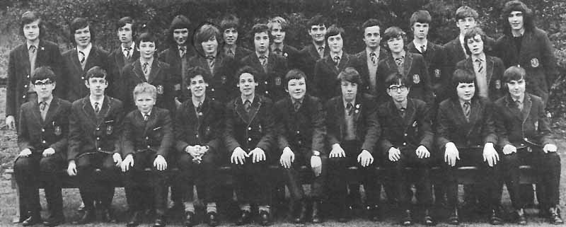 Class Photo 2 1973.jpg - Class photo taken in 1973. Alan Tansey (Front row far right)